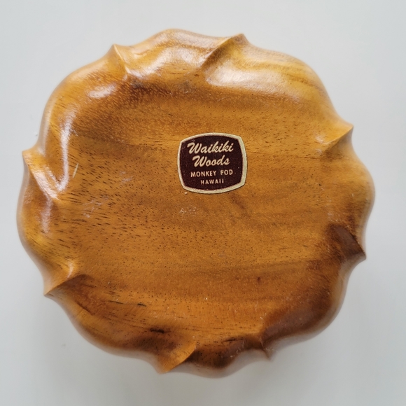 Waikiki Woods | Monkey Pod Wood Bowl - Picture 3 of 6